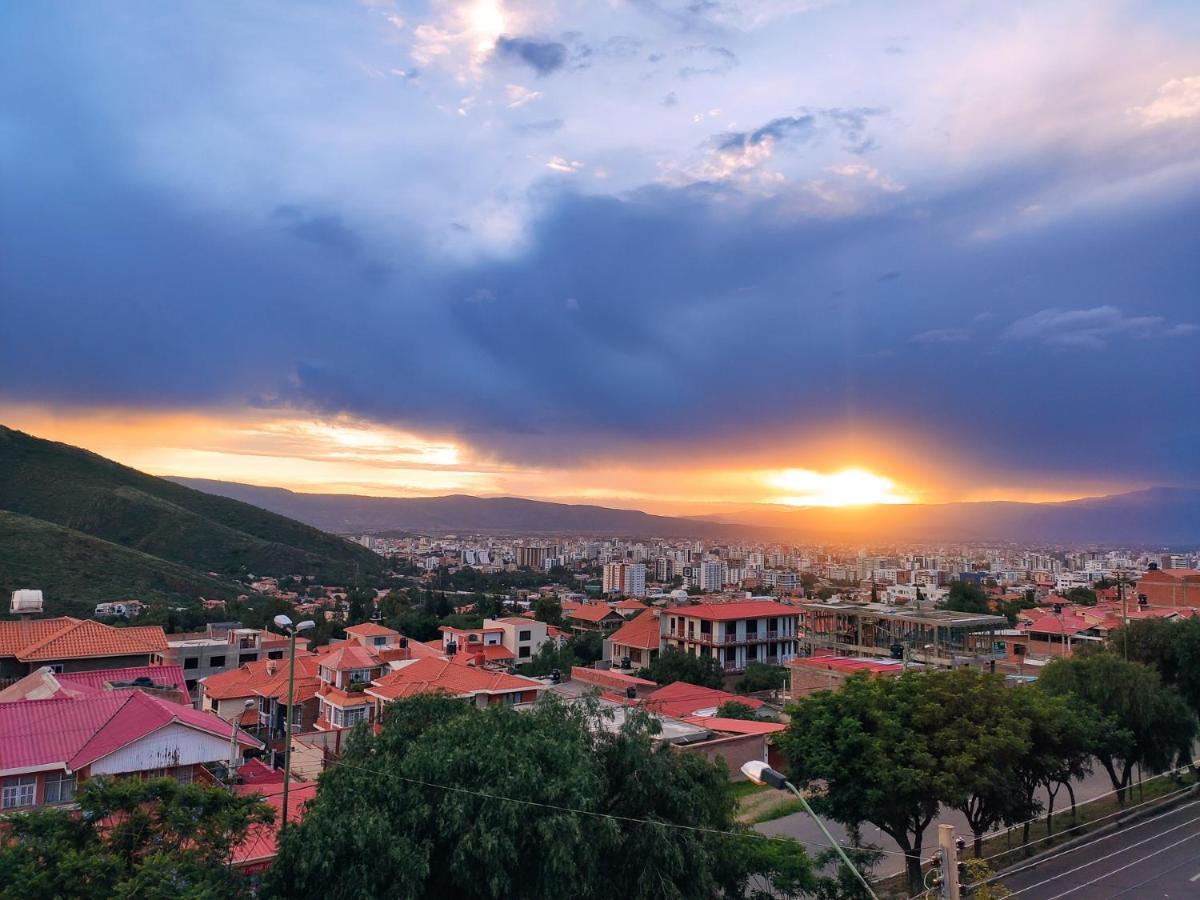 Las Vistas - Departamento Independiente Cochabamba Eksteriør bilde